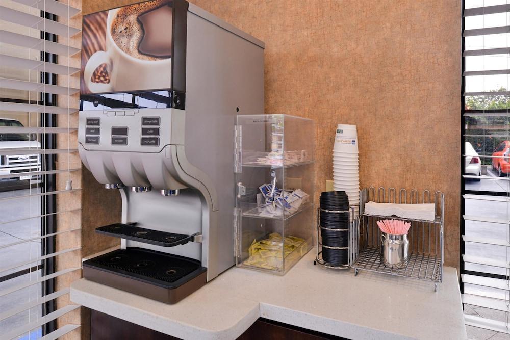 Best Western Airpark Hotel - Los Angeles Lax Airport Ингълуд Екстериор снимка