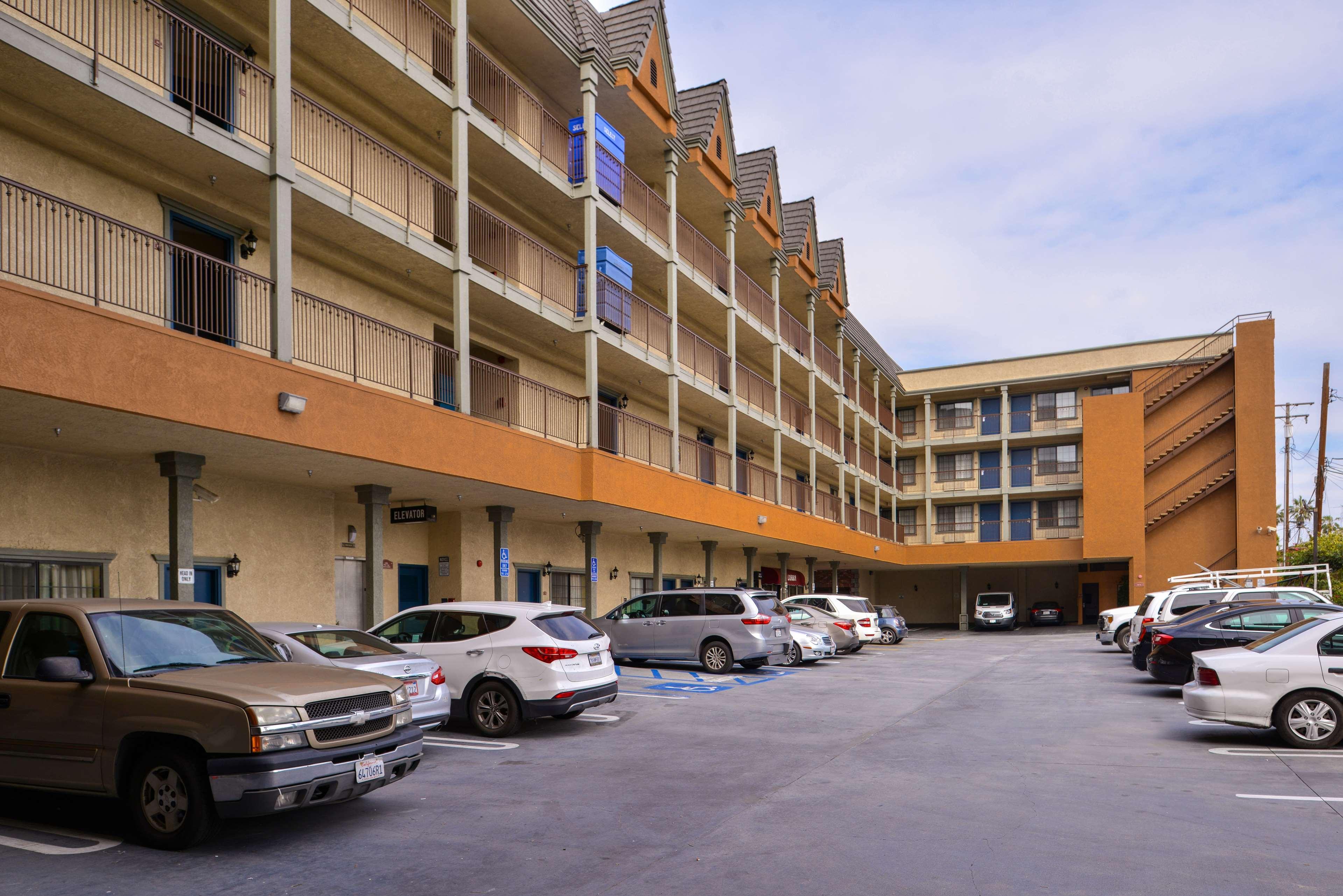 Best Western Airpark Hotel - Los Angeles Lax Airport Ингълуд Екстериор снимка