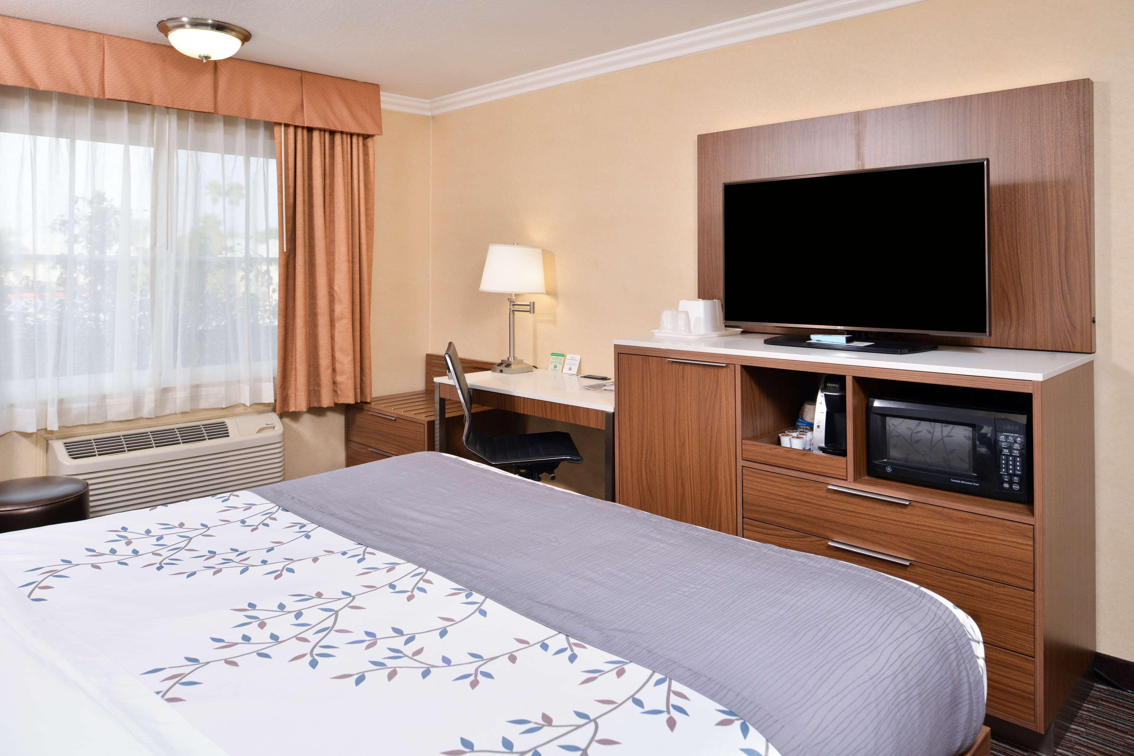 Best Western Airpark Hotel - Los Angeles Lax Airport Ингълуд Екстериор снимка