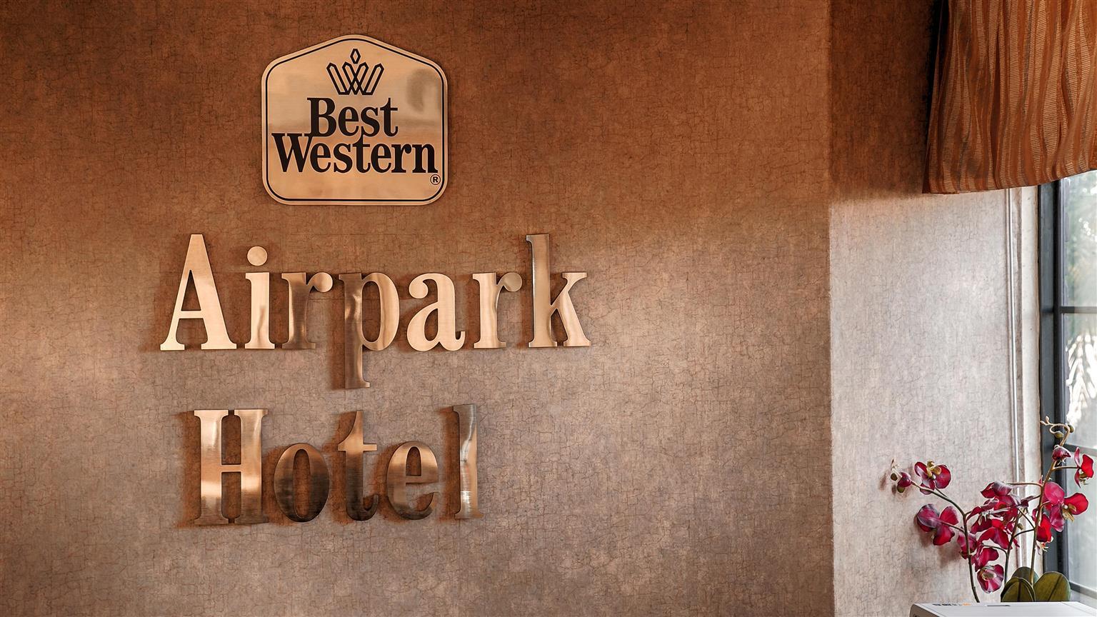 Best Western Airpark Hotel - Los Angeles Lax Airport Ингълуд Екстериор снимка